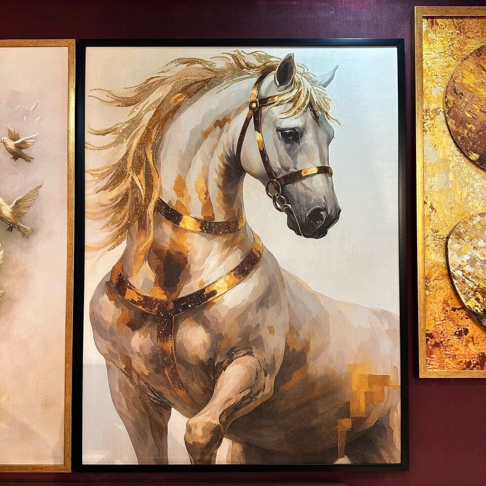 Asaletin Simgesi – Taş İşlemeli At Figürlü Kanvas Tablo